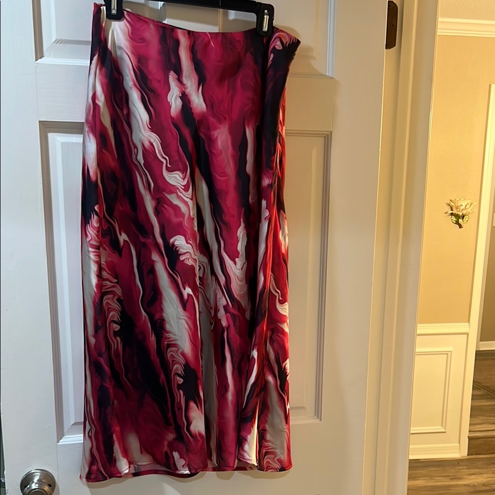 Anne Klein Red and Black Swirl Midi Skirt